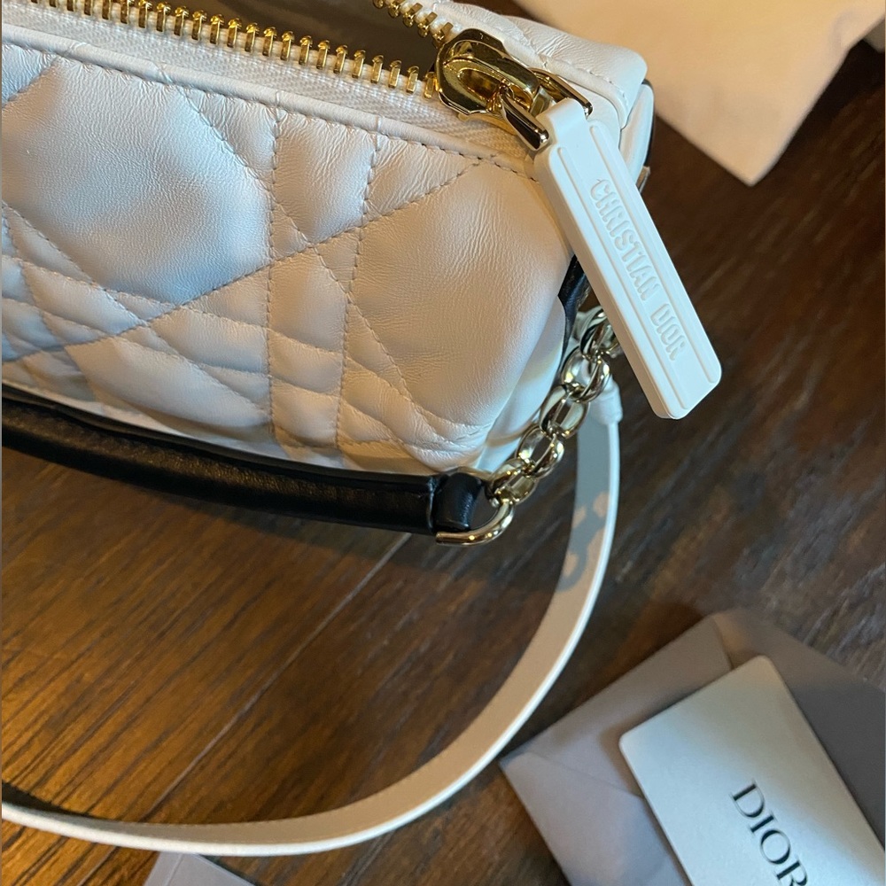 Christian Dior White & Black Cannage Leather Medium Vibe Hobo Purse - Picture 3 of 5